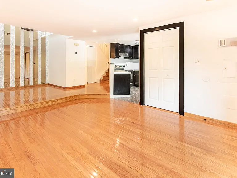 18153 Tunstall Dr — Photo 3