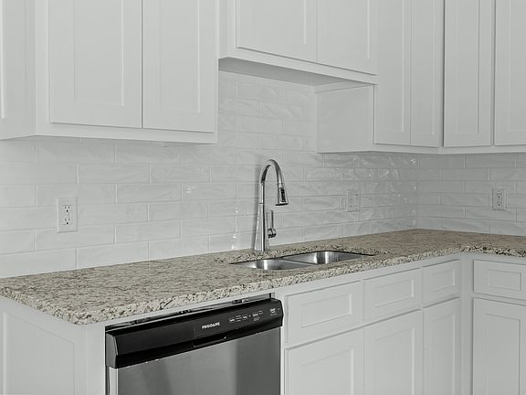 3rd image of 2290 W Tarleton St #102