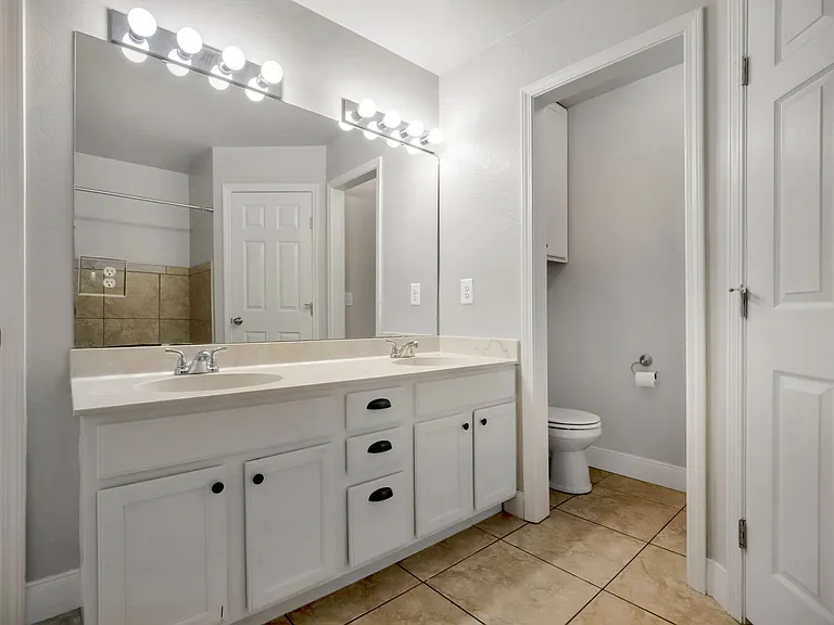 9315 Buccola Ave — Photo 16