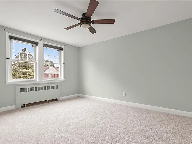 8 Enjay Ave — Photo 30