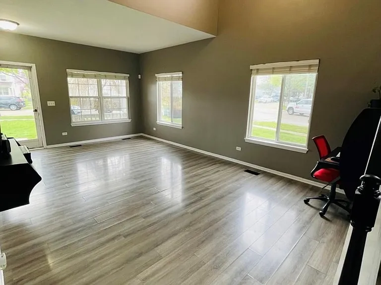 2624 Stowe Ct — Photo 5