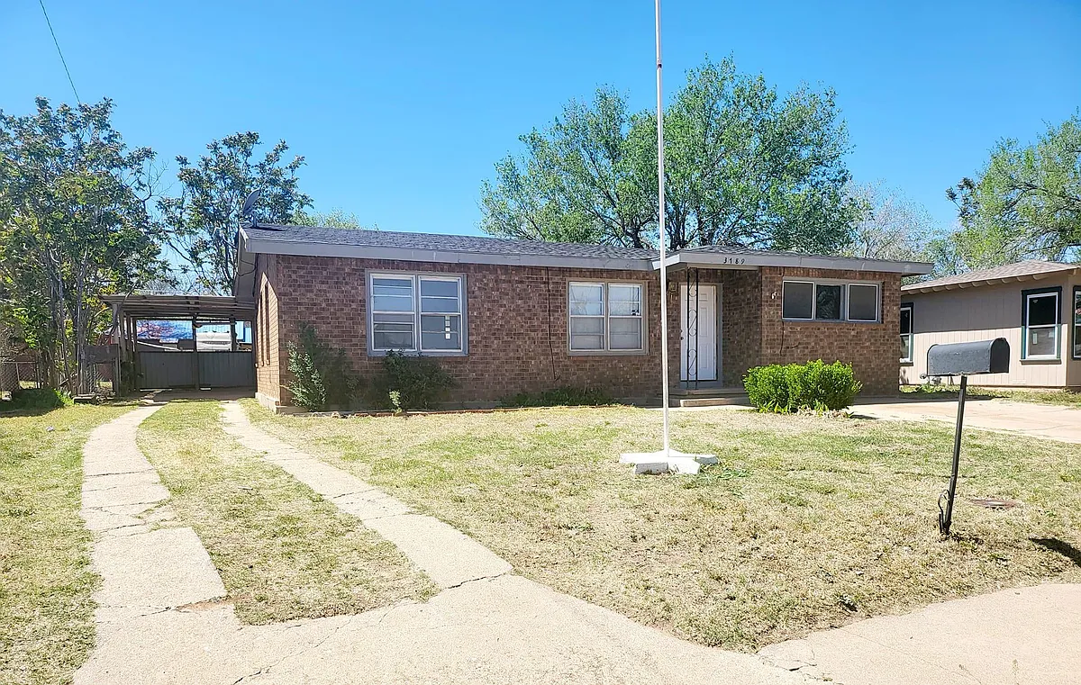 Building Photo - 3789 Sunset Ave