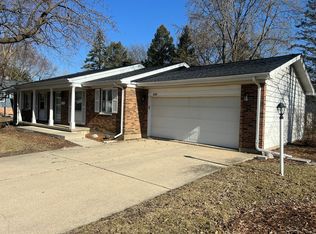 209 W Royal Dr, Dekalb, IL 60115