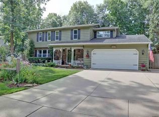1625 E Robin Way, Appleton, WI 54915