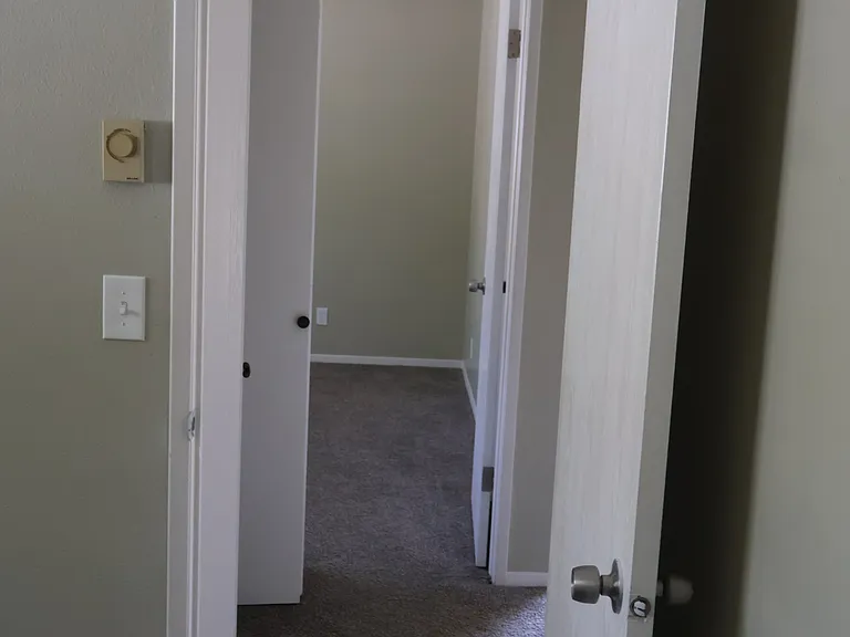 2828 N Julia St — Photo 34