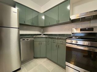30-64 30th St #3F, Astoria, NY 11102