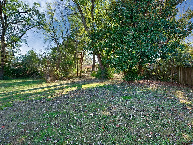 2819 Barbara Dr NW — Photo 19