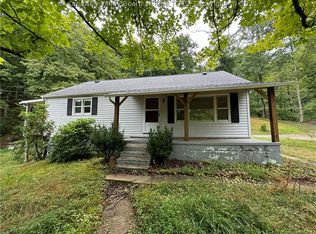 4586 State Route 34, Winfield, WV 25213