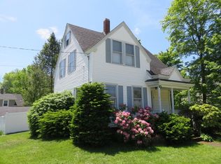 68 W Main St, Merrimac, MA 01860