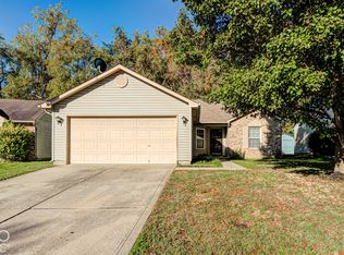 5916 Rolling Bluff Ln, Indianapolis, IN 46221