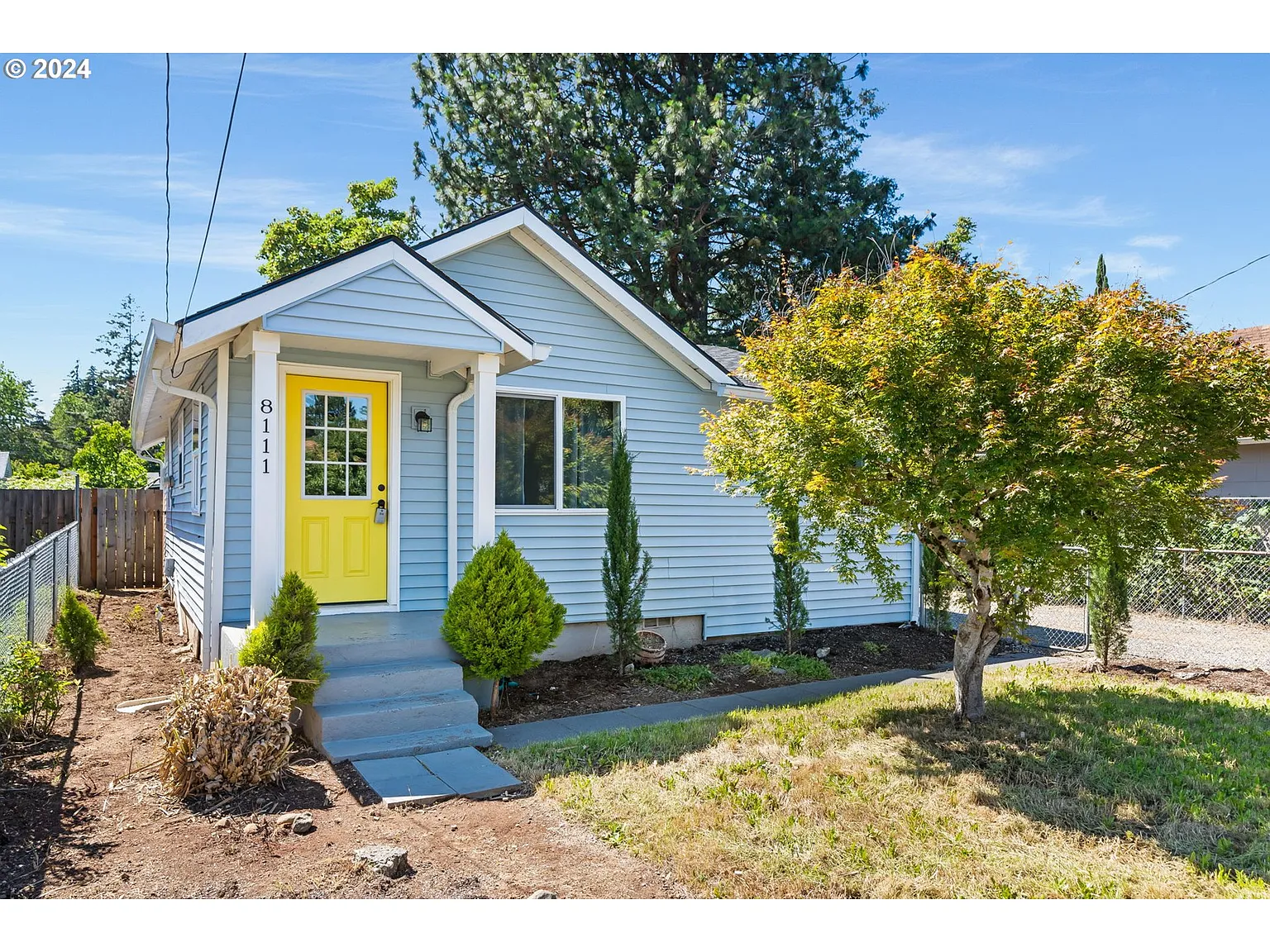 8111 SE 64th Ave photo 1