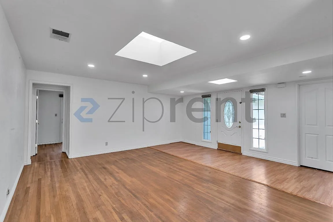 3 bed, 1626 sqft, $4,500 — Photo 4