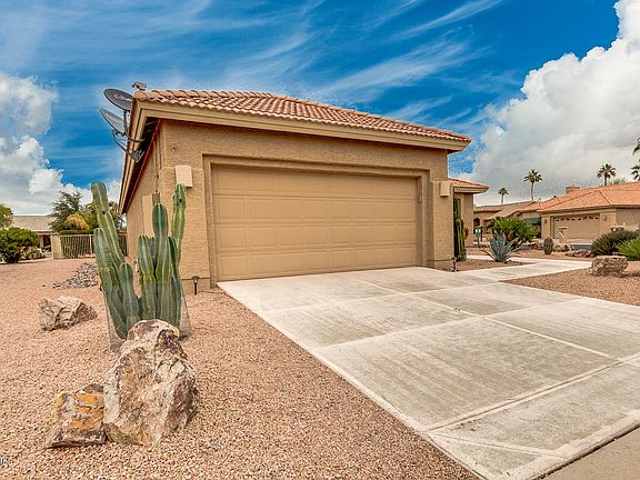 3rd image of 9322 E Crystal Dr