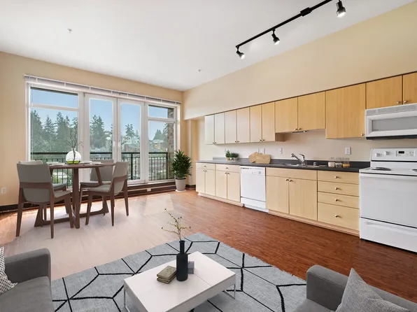 Masins on Main, 10708 Main St #14e7bb9de, Bellevue, WA 98004