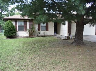 1429 W Seminole St, Springfield, MO 65807