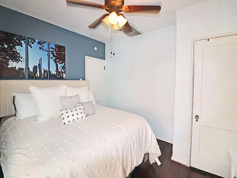 3641 Wilmington Ave #2 — Photo 3