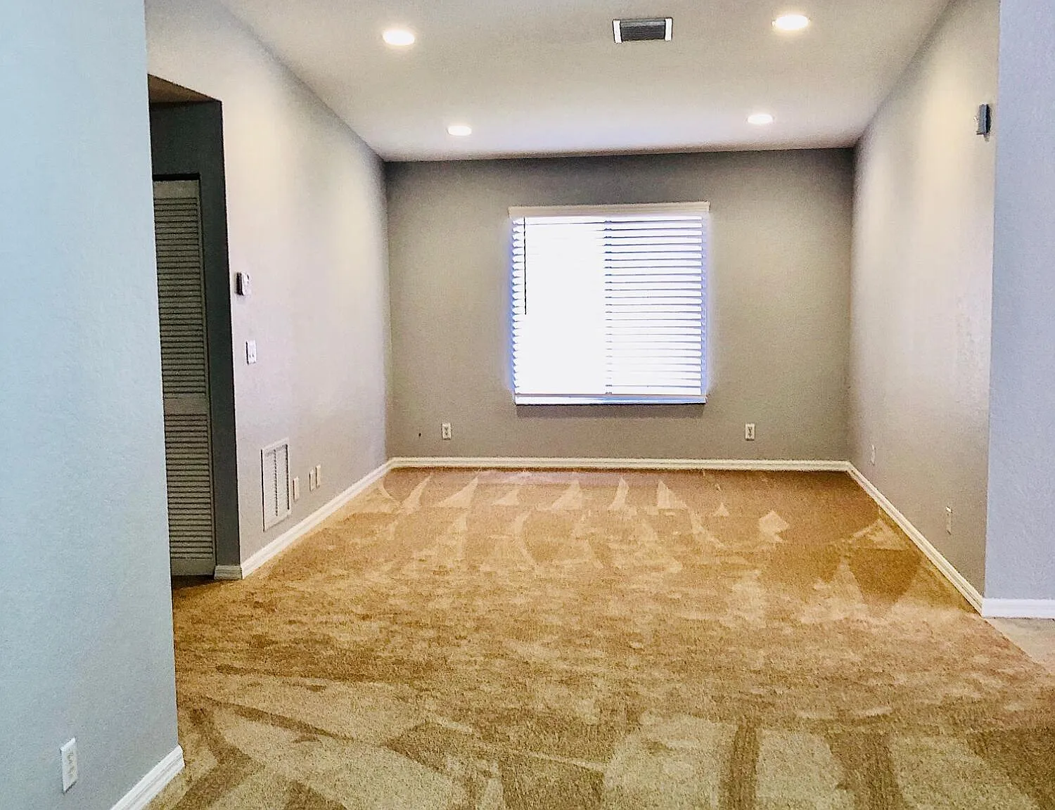 3 bed, 2.0 bath, 1717 sqft, $2,650 — Photo 4