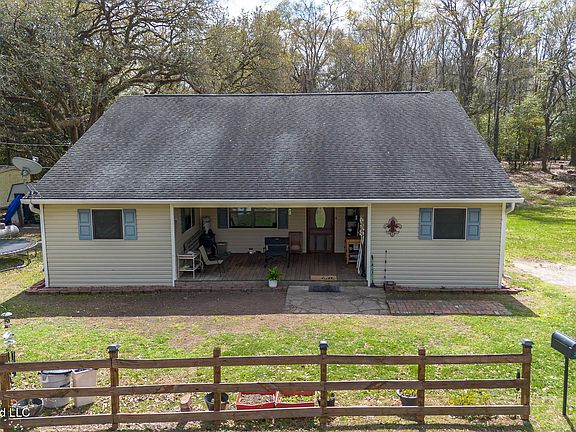 2nd image of 28 W M Stewart Rd