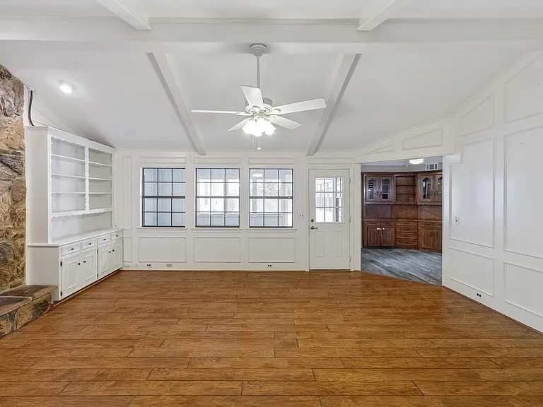 1527 Estates Way — Photo 43