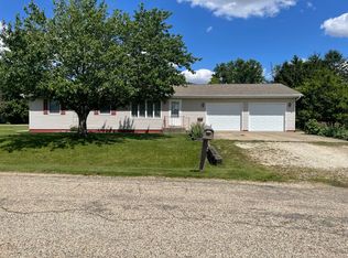 201 S Cherry St, Malden, IL 61337