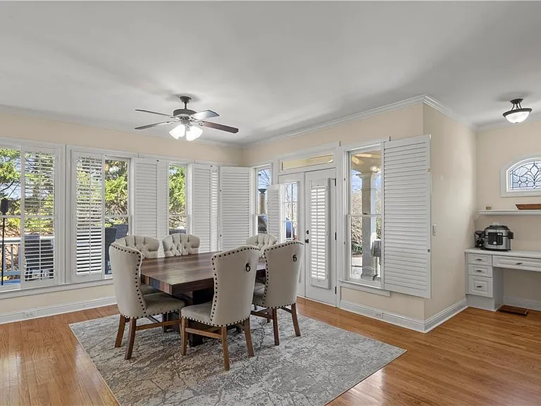 5685 Lake Manor Trce — Photo 7