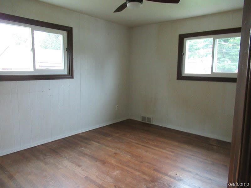 45062 Custer Ave, photo 7