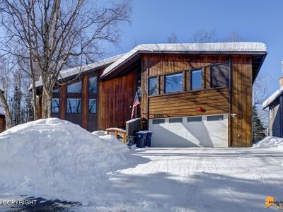 2420 Foxhall Dr, Anchorage, AK, 99504