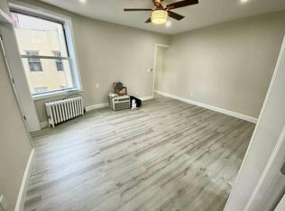 31-11 38th St #4F, Astoria, NY 11103