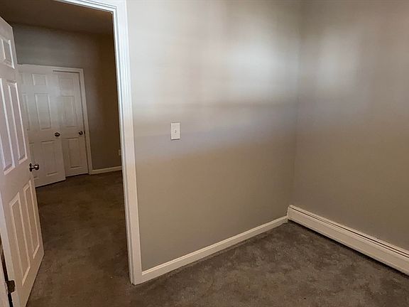 2nd image of 529 Warren St