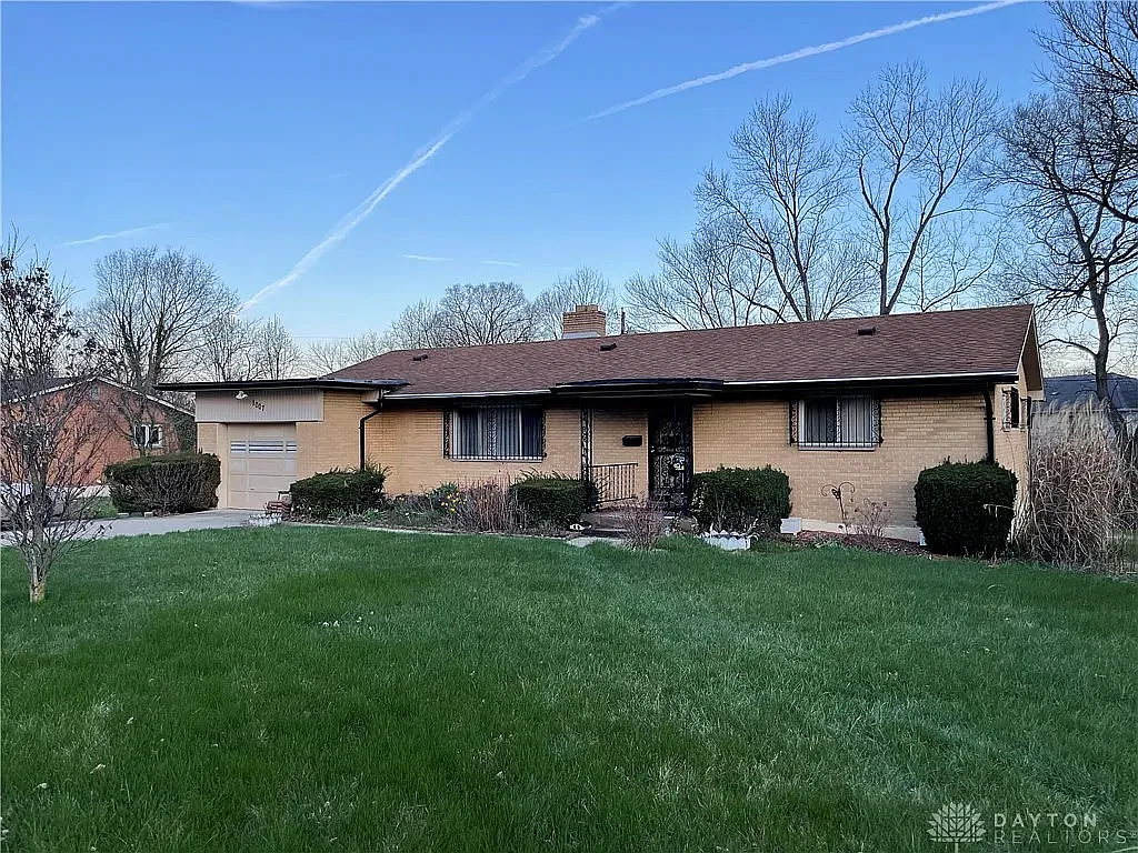 2 bed, 1612 sqft, $2,200 — Photo 1