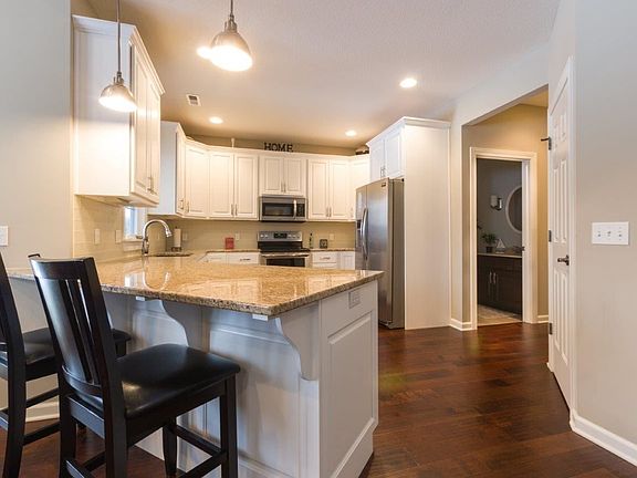 4th image of 7916 Sky Breeze Ct