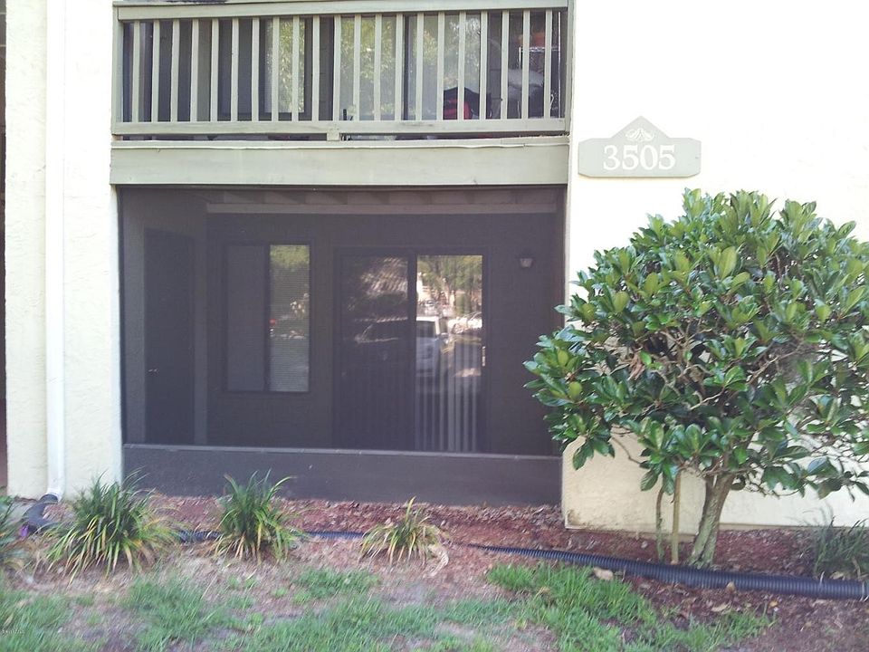 1st image of 3505 Sable Palm Ln Unit E