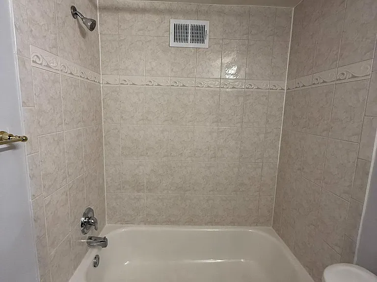 3100 S Manchester St #304 — Photo 10