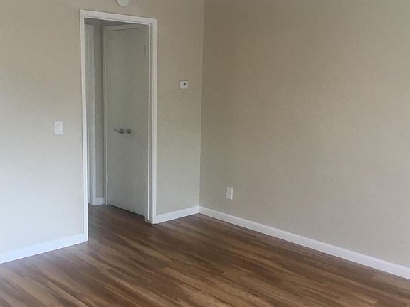 5th image of 225 Richfield Dr #32