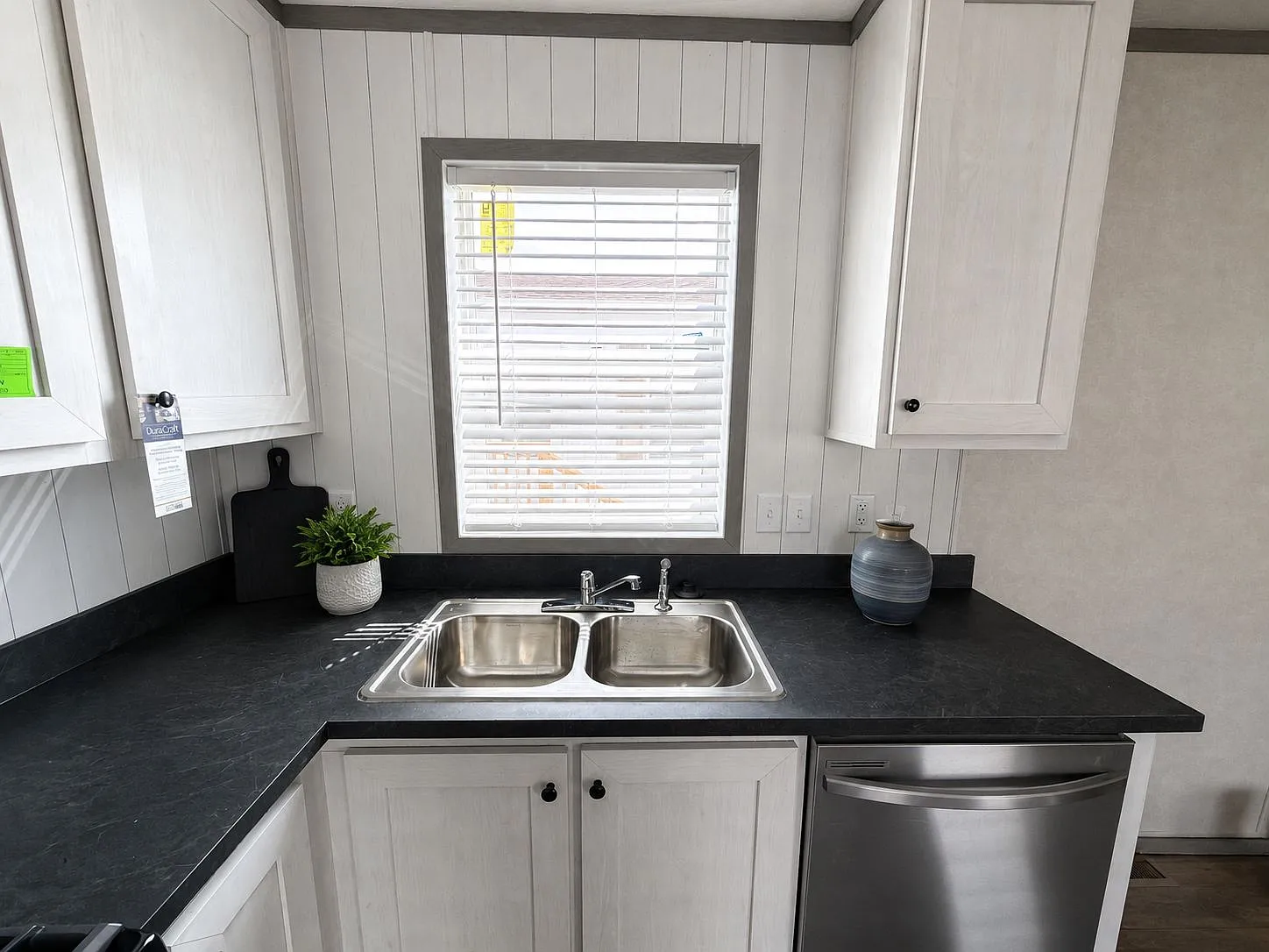 Pre-Leasing Now! Won't Last! — Photo 3