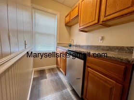 122 Eliza St, Providence, RI