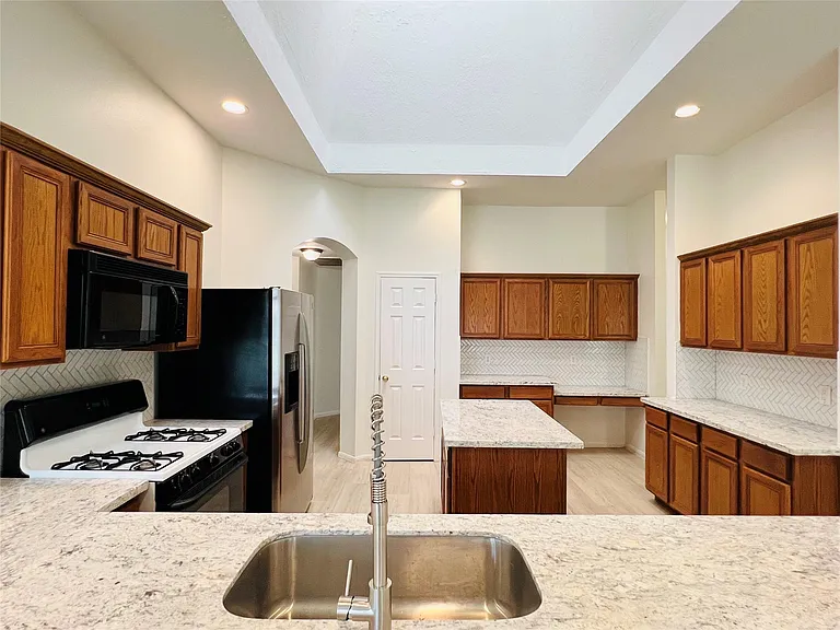2606 Atwood Glen Ln — Photo 16