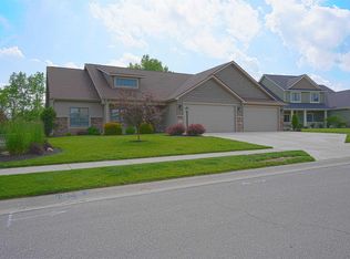 15279 Leo Creek Blvd, Leo, IN 46765