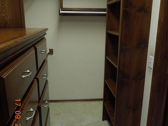 5th image of 13 SW 103rd St