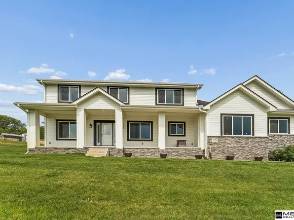 10270 Crystal Lake Dr, Blair, NE 68008