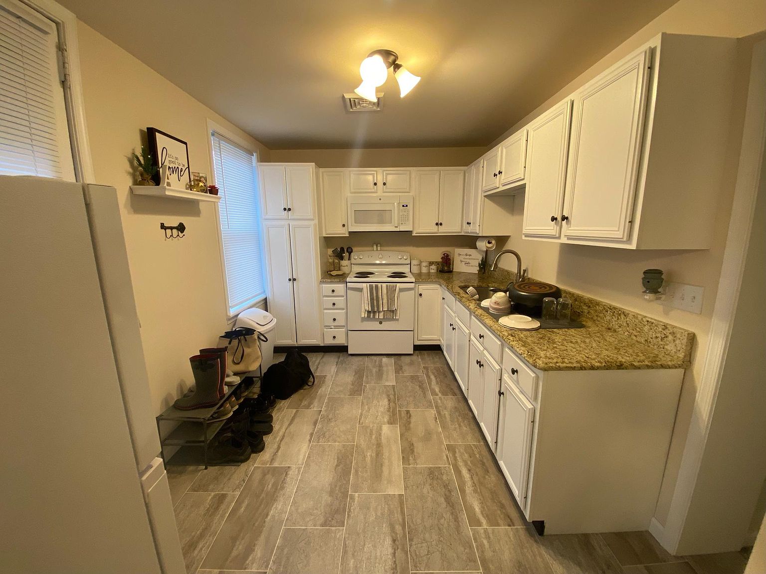 1 W High St APT 3, Maytown, PA 17550 Zillow