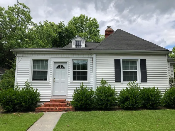 810 E 3rd St, Greenville, NC 27858