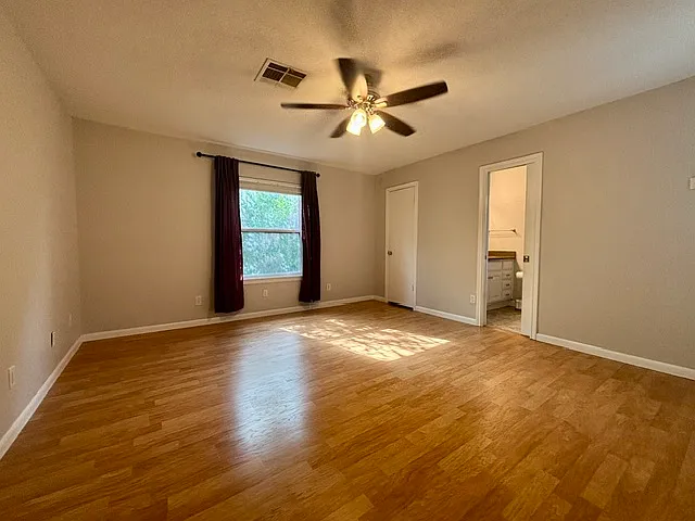 8525 Cornwall Dr — Photo 6