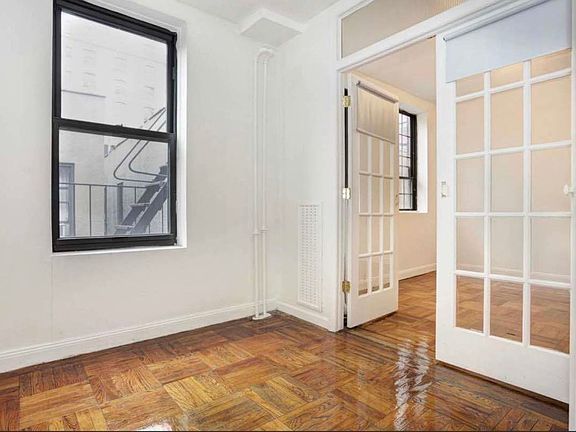 2nd image of 206 W 88th St #2C