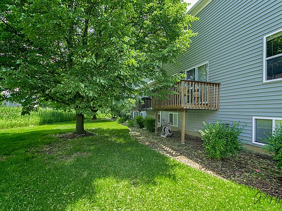 3rd image of 6868 Chesapeake Ct