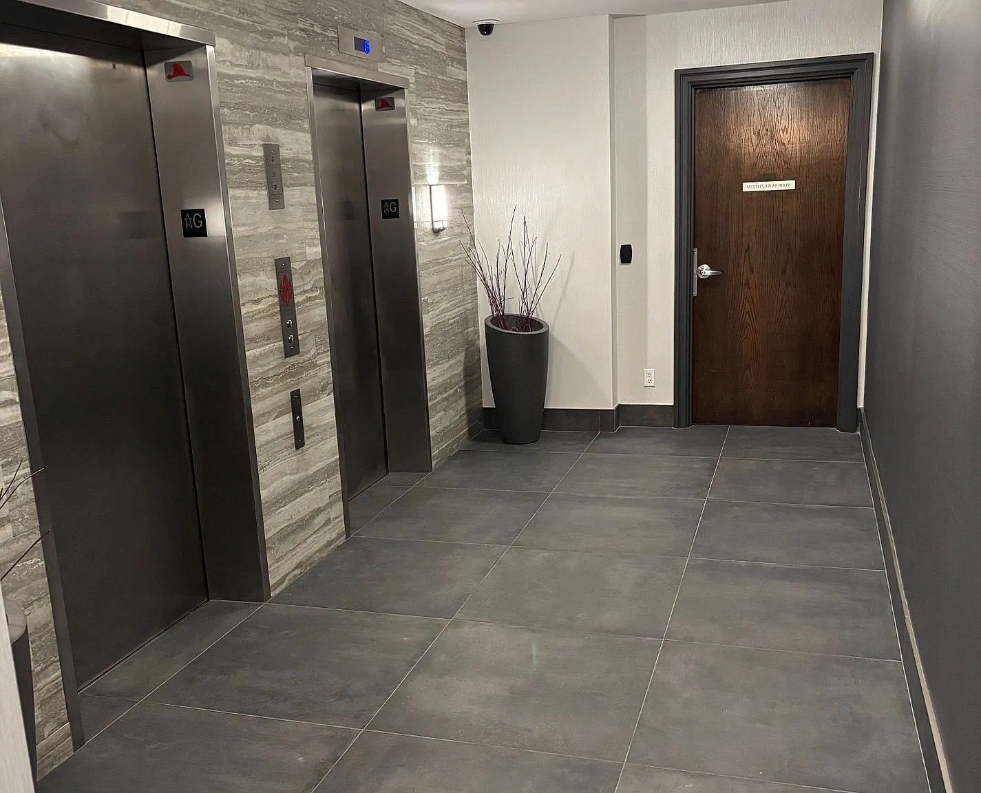 1 bed, $2,350 — Photo 2