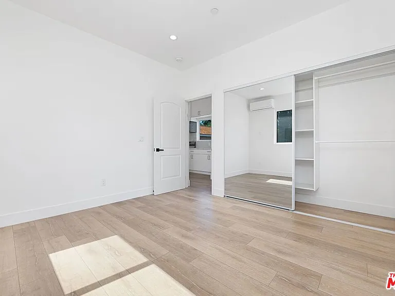 6266 Etiwanda Ave #18254 — Photo 15
