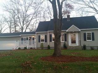 6 Fairbanks Rd, Chelmsford, MA 01824