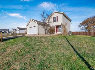121 Equestrian Dr, Winfield, MO 63389