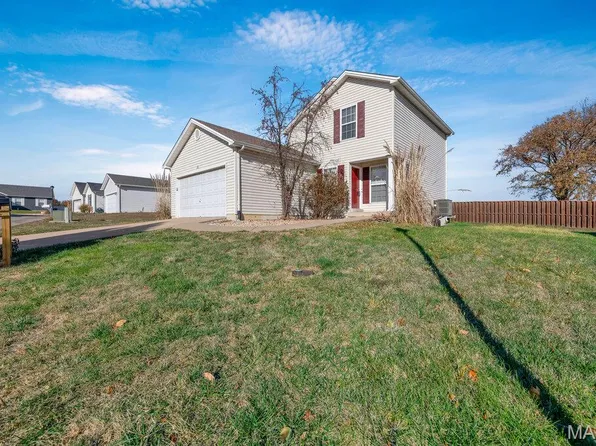 121 Equestrian Dr, Winfield, MO 63389